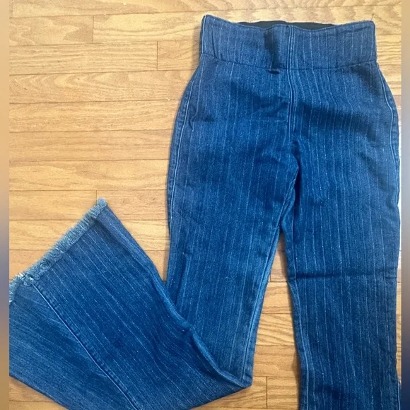 Show Me Your MuMu Bells - Picture 3 of 5